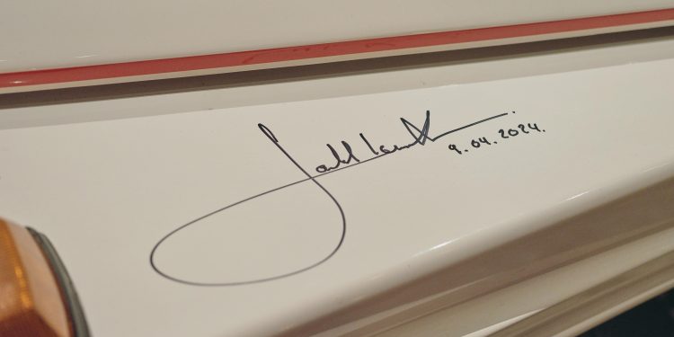 Karl-Friedrich Scheufele e Jacky Ickx apresentam o novo Mille Miglia Classic Chronograph JX7 30