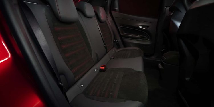 Novo Alfa Romeo Milano: A desportividade torna-se compacta (videos) 39