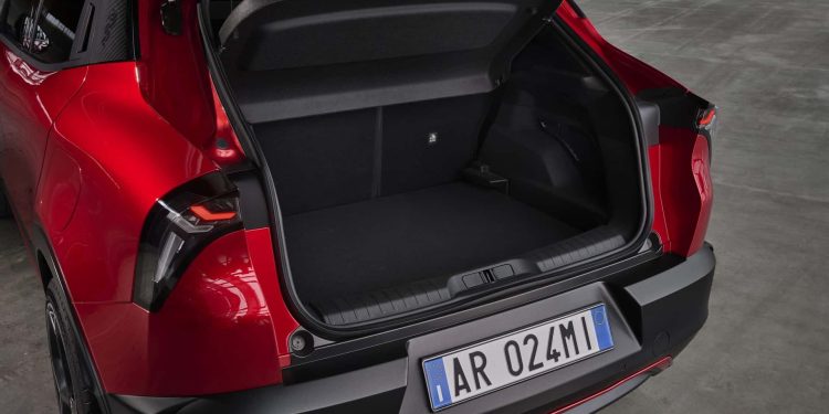 Novo Alfa Romeo Milano: A desportividade torna-se compacta (videos) 43