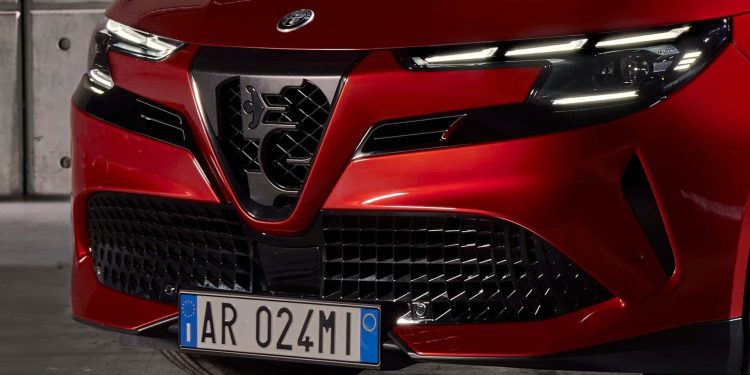 Ano de 2025 da Alfa Romeo arranca forte com o Junior 28