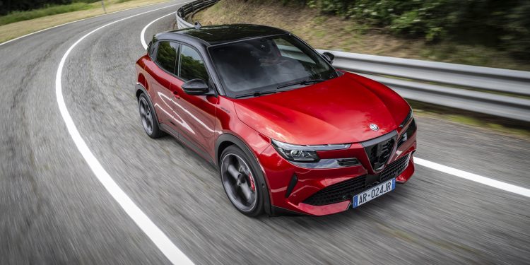 Ano de 2025 da Alfa Romeo arranca forte com o Junior 26