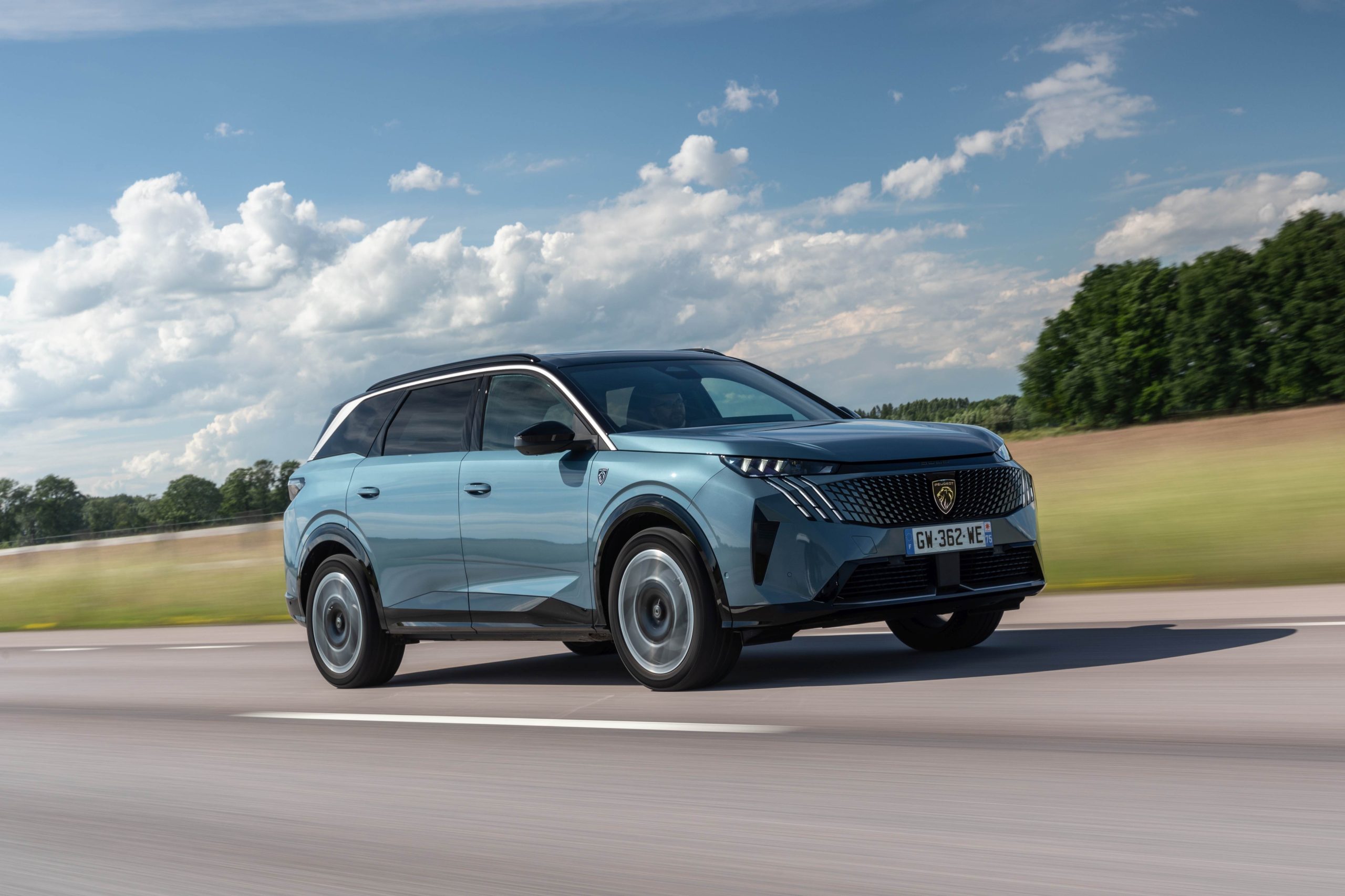 Novos PEUGEOT 5008 & E-5008 chegam ao mercado Nacional em Setembro 19