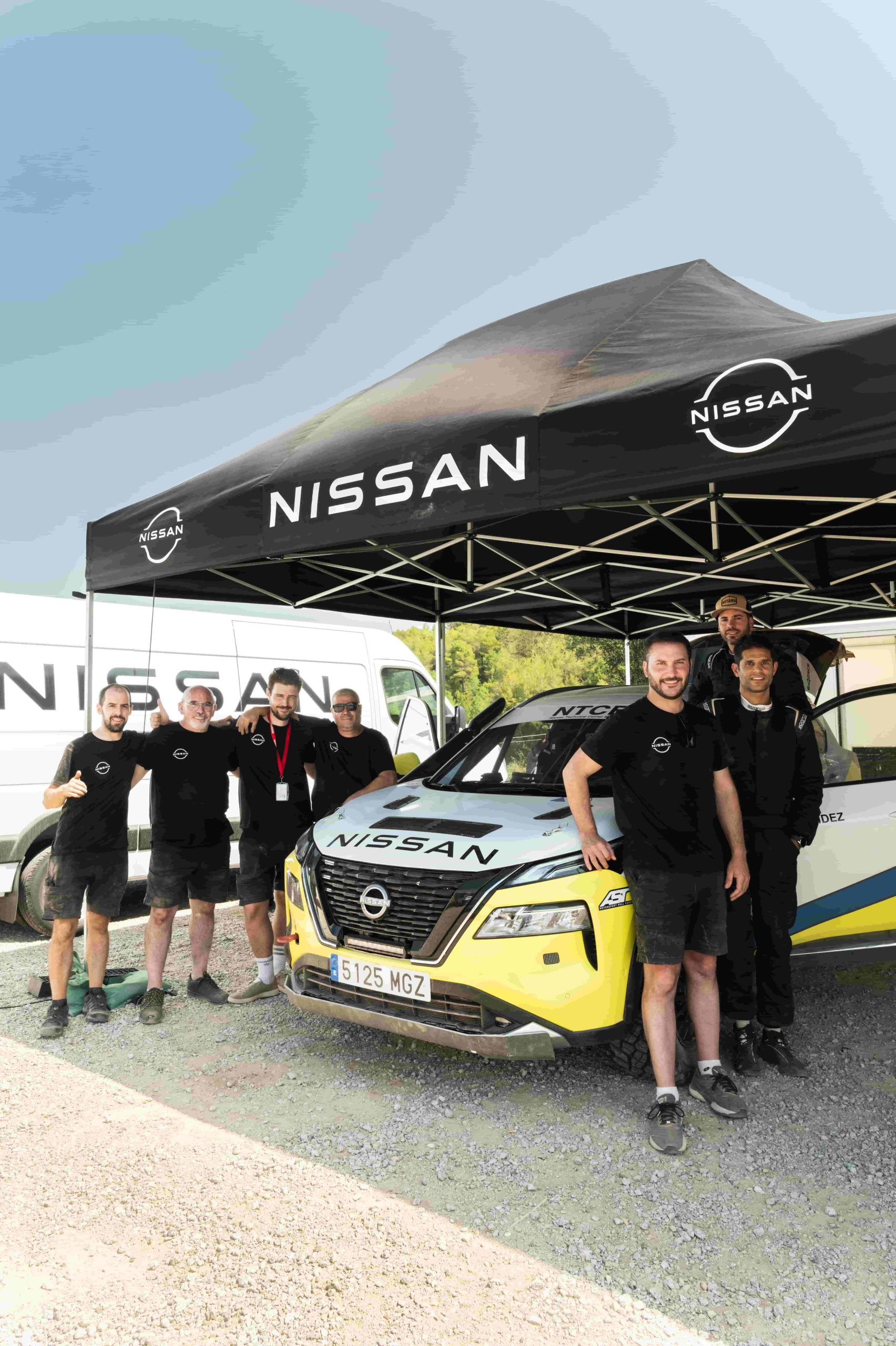 Equipa de engenheiros da Nissan termina o Rali Baja Aragón no X-TRAIL e-POWER e-4ORCE 13