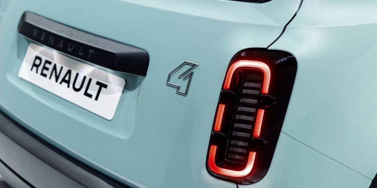 Renault 4 E-Tech 100% elétrico: o automóvel elétrico mais versátil do segmento B 63