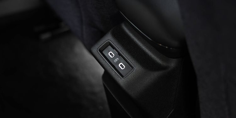 Renault 4 E-Tech 100% elétrico: o automóvel elétrico mais versátil do segmento B 87