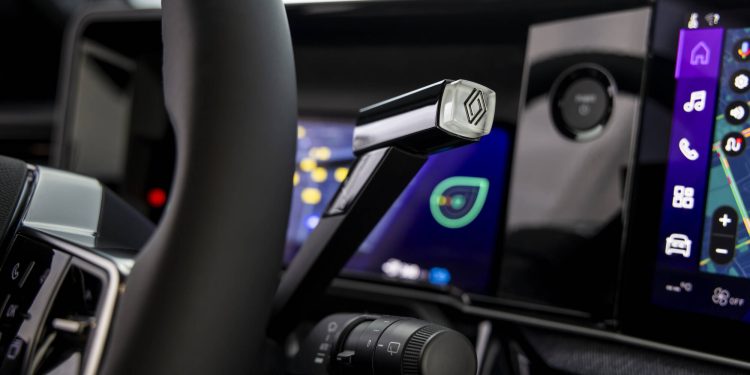 Renault 4 E-Tech 100% elétrico: o automóvel elétrico mais versátil do segmento B 102