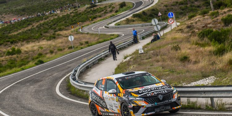 Gil Antunes e Diogo Correia terminam RENAULT CLIO TROPHY PORTUGAL com brilhante segundo lugar! 23