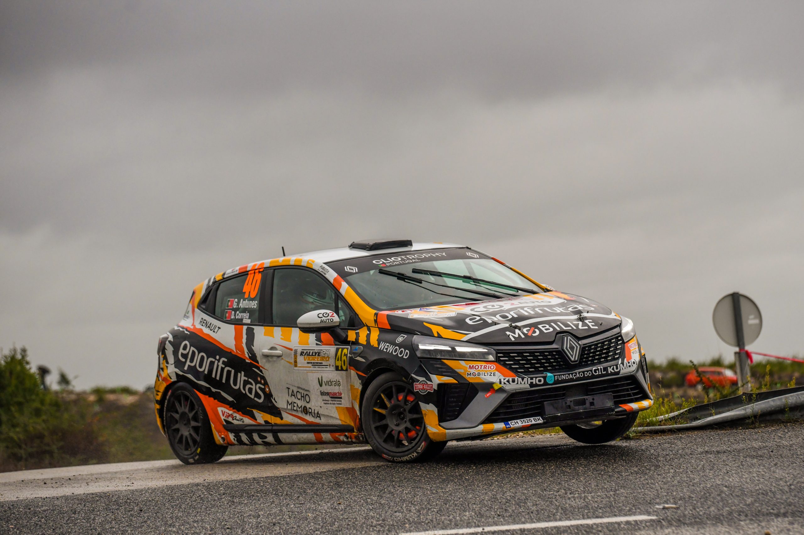 Gil Antunes e Diogo Correia terminam RENAULT CLIO TROPHY PORTUGAL com brilhante segundo lugar! 16