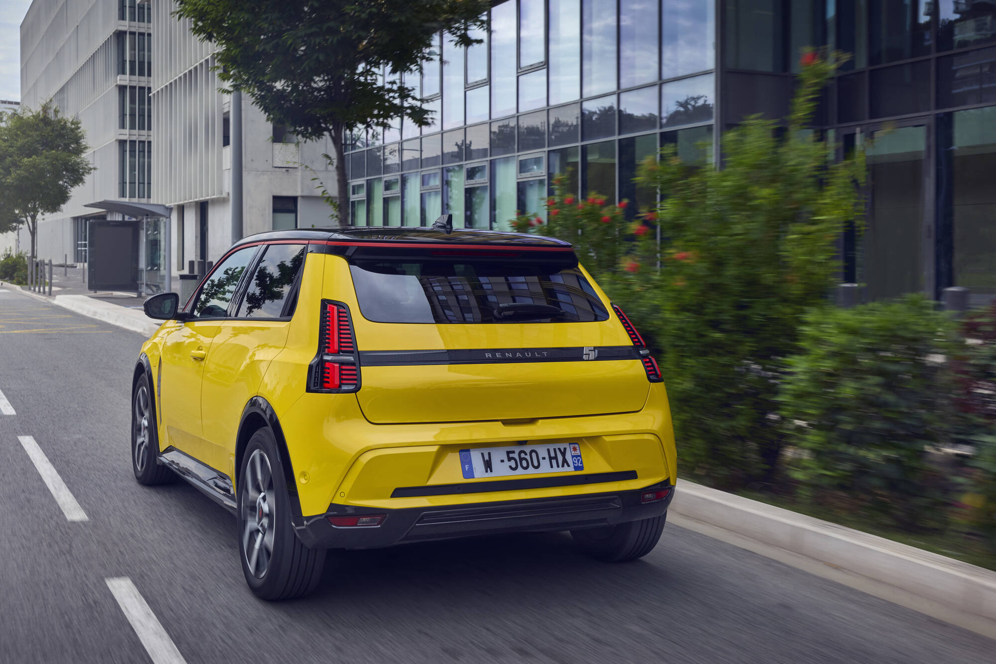 Renault 5 E-Tech 100% elétrico: prazer avançado e facilidade de utilização confirmados por imprensa internacional 18