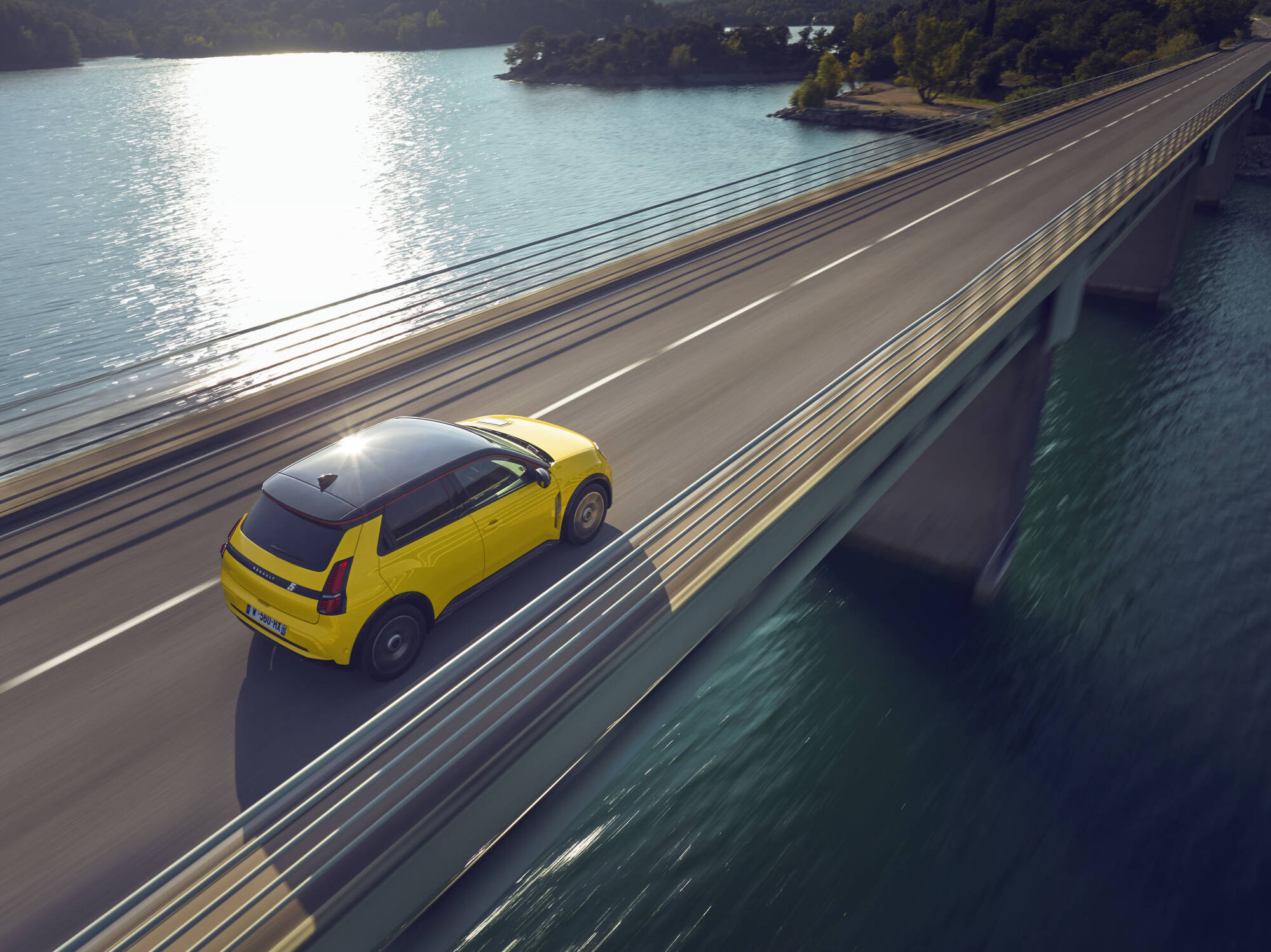 Renault 5 E-Tech 100% elétrico: prazer avançado e facilidade de utilização confirmados por imprensa internacional 29