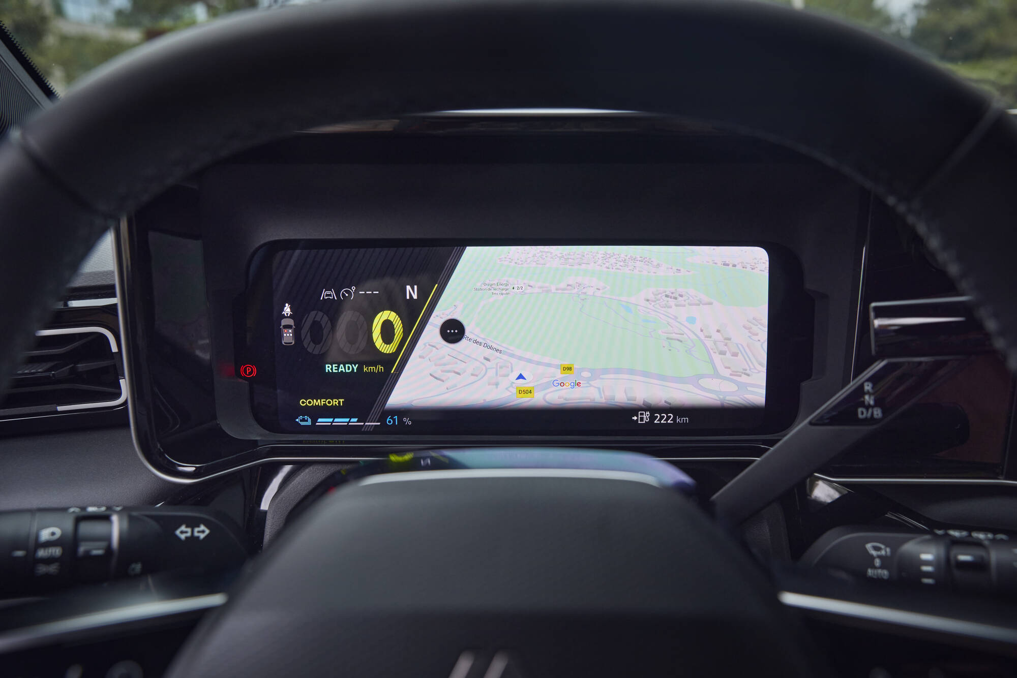 Renault 5 E-Tech 100% elétrico: prazer avançado e facilidade de utilização confirmados por imprensa internacional 25