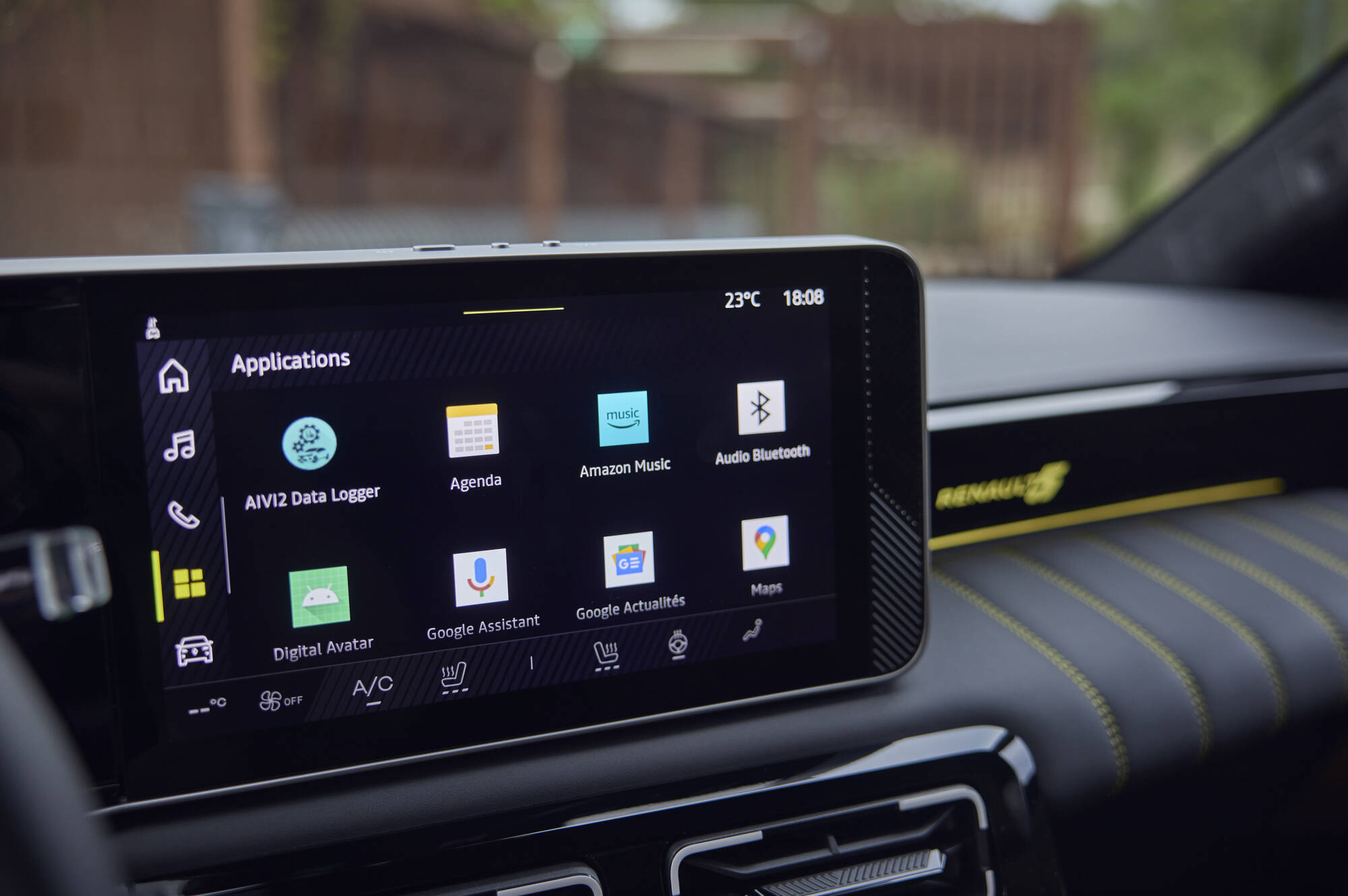 Renault 5 E-Tech 100% elétrico: prazer avançado e facilidade de utilização confirmados por imprensa internacional 24