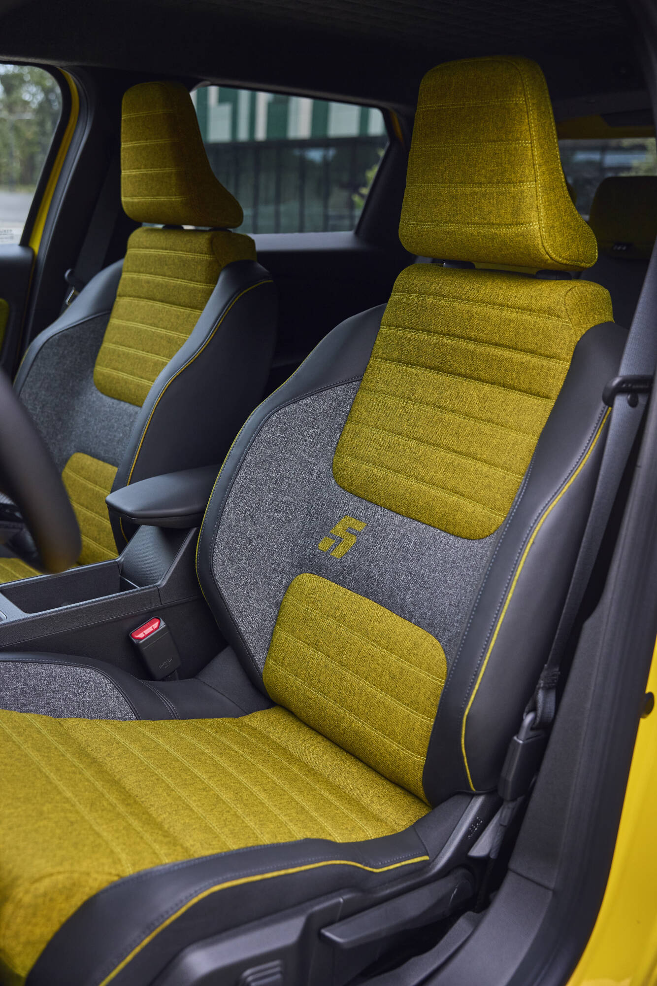 Renault 5 E-Tech 100% elétrico: prazer avançado e facilidade de utilização confirmados por imprensa internacional 23
