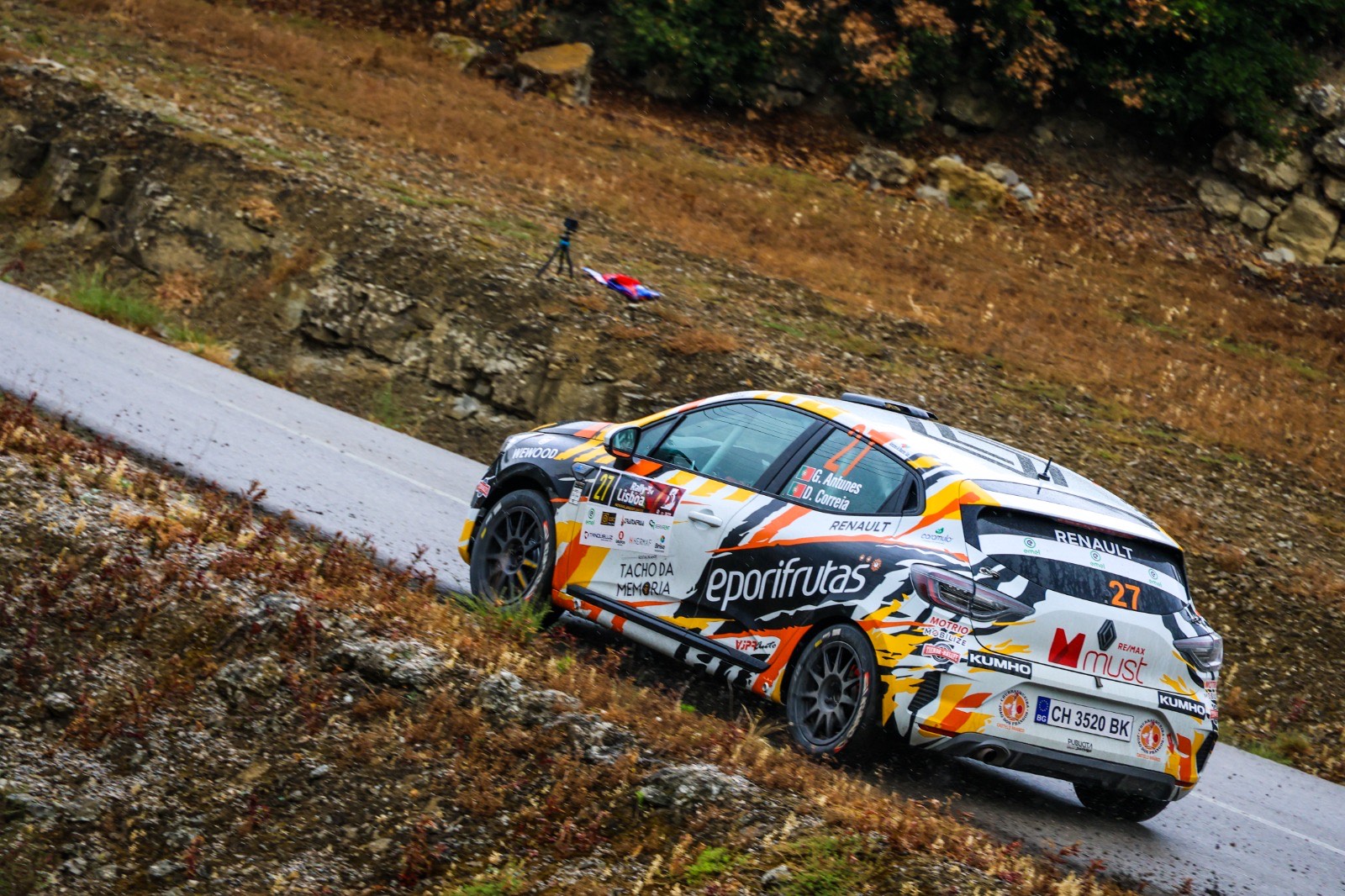 Gil Antunes e Diogo Correia terminam RENAULT CLIO TROPHY PORTUGAL com brilhante segundo lugar! 18
