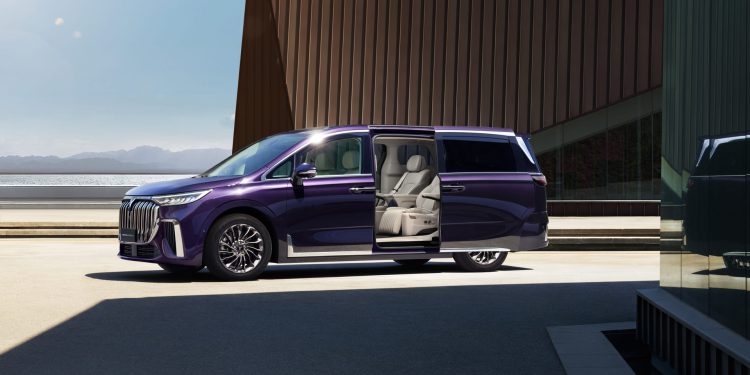 Dongfeng, VOYAH e M-Hero chegam a Portugal com oferta de gama elétrica para vários segmentos 18