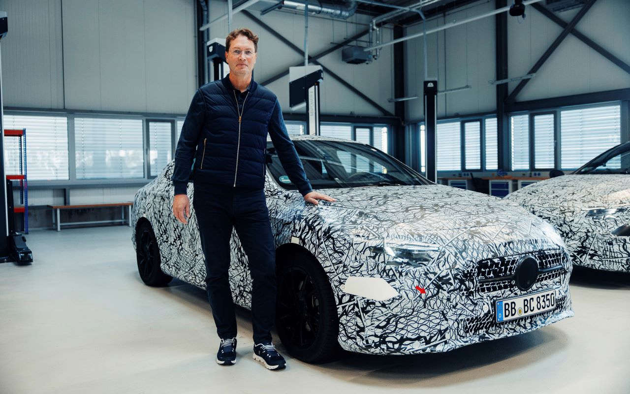 Um olhar mais atento sobre a próxima geração do CLA: O design desportivo encontra eficiência 14