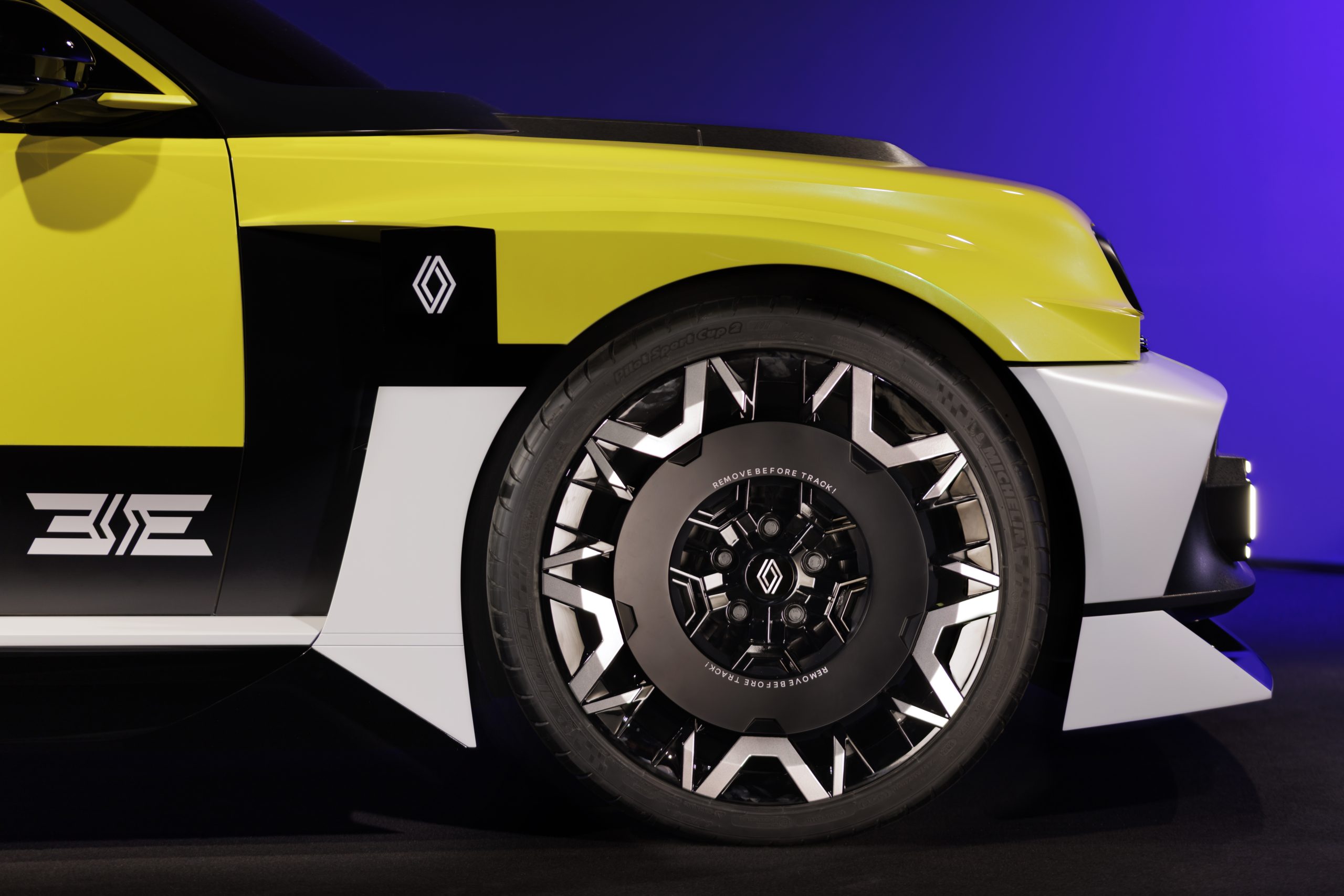 Renault 5 Turbo 3E, a lenda regressa como o primeiro “mini-supercarro” elétrico 20 Renault 5 Turbo 3E, a lenda regressa como o primeiro “mini-supercarro” elétrico 20