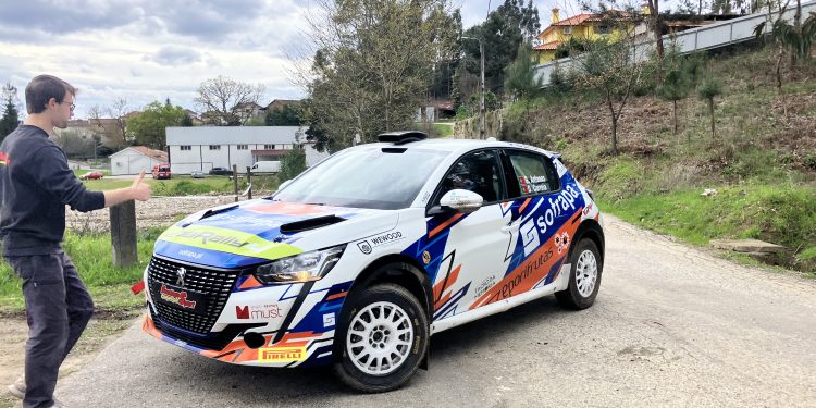 Gil Antunes testou o Peugeot 208 Rally 4 em Mortágua! 24