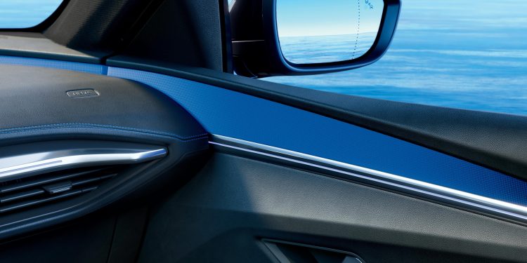 Megane E-Tech elétrico ganha versão Esprit Alpine, one pedal e carregador bidirecional 22