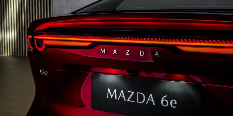 Chegou a Portugal o novo Mazda6e 26