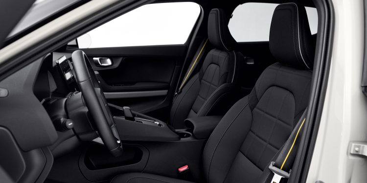 Polestar 2 atualizado com novas funcionalidades, incluindo um processador mais rápido e sistema de som Bowers & Wilkins 20