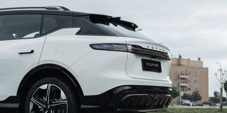 Novo VOYAH COURAGE: SUV premium 100% elétrico, do segmento D, já disponível para desafiar os mais audazes 18