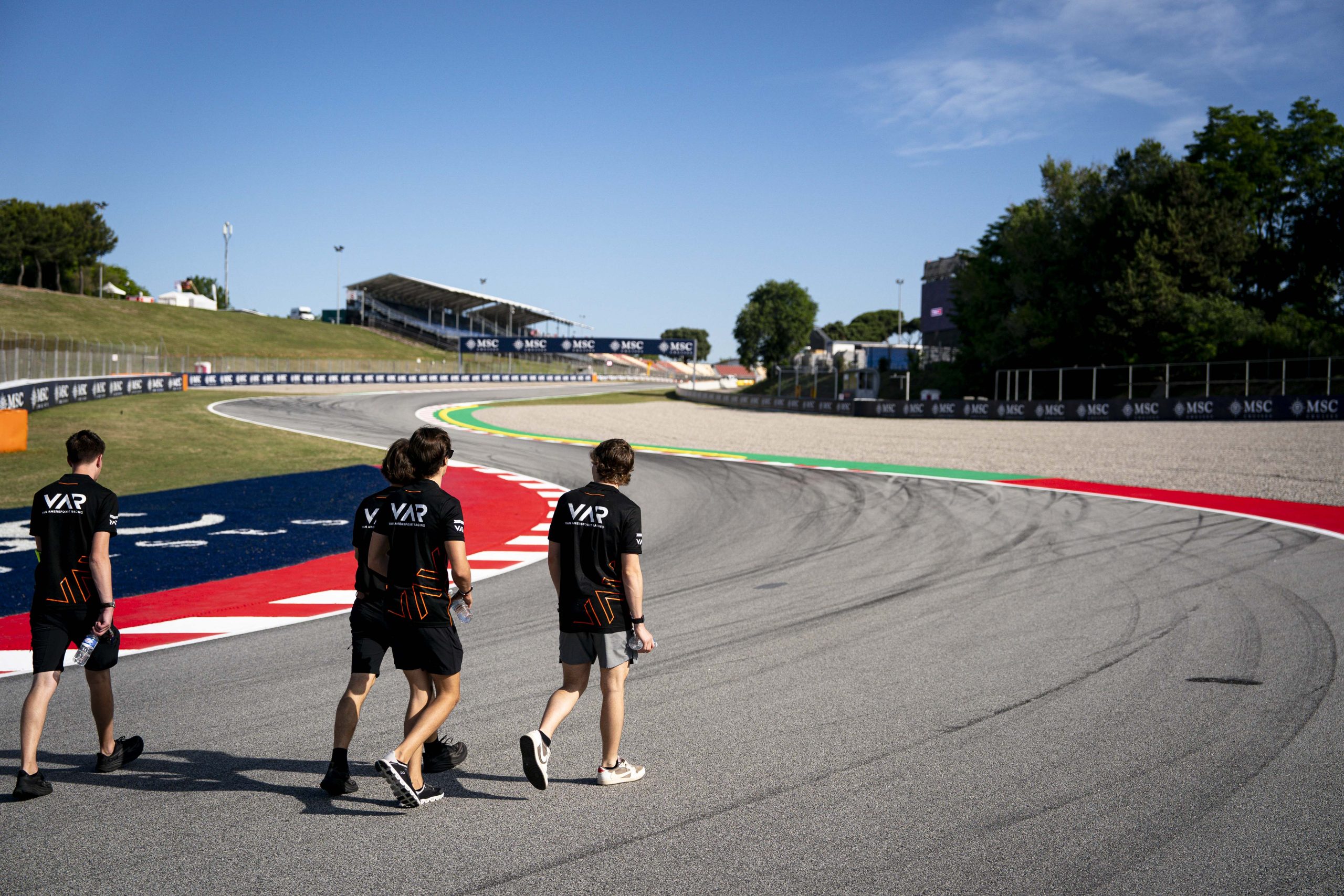 Ivan Domingues no Gp de Espanha. “O espírito é continuar a crescer” 13