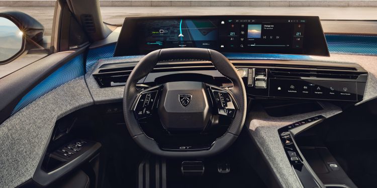 PEUGEOT abre as encomendas e anuncia os preços das versões mais potentes E-3008 e E-5008 Dual Motor 325 cv 18 PEUGEOT abre as encomendas e anuncia os preços das versões mais potentes E-3008 e E-5008 Dual Motor 325 cv 18