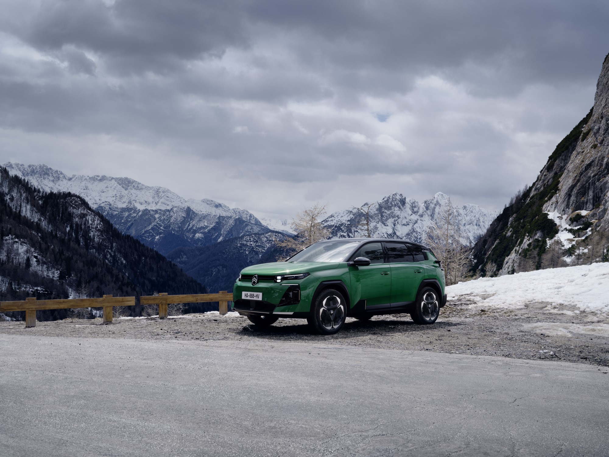 Citroën abre as encomendas do novo C5 Aircross 13