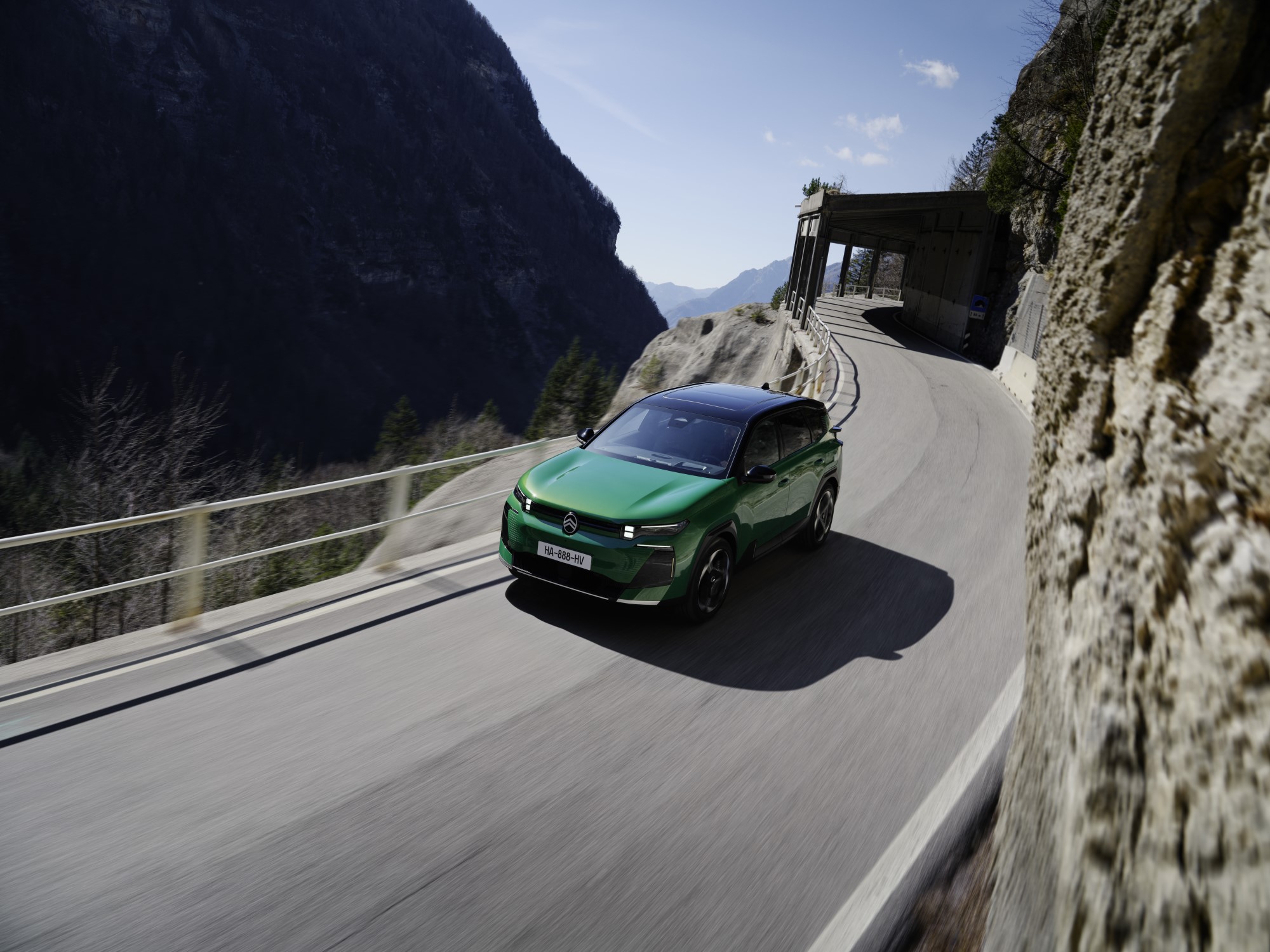 Citroën abre as encomendas do novo C5 Aircross 14