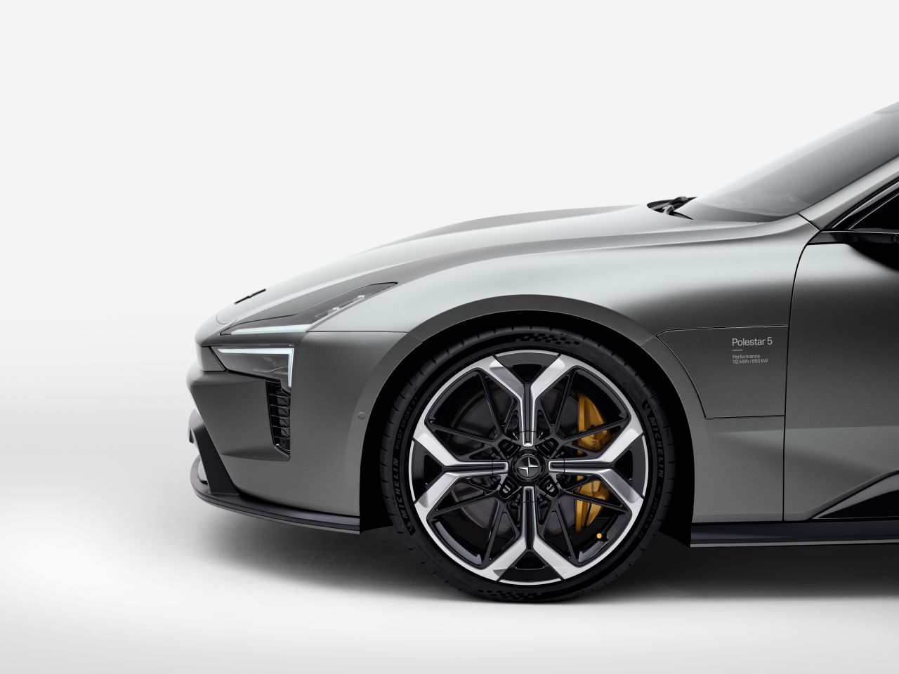 Chegou o Polestar 5, GT de pura performance 18