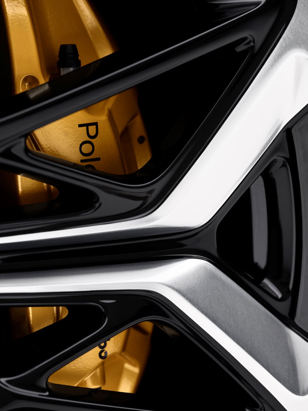 Chegou o Polestar 5, GT de pura performance 17
