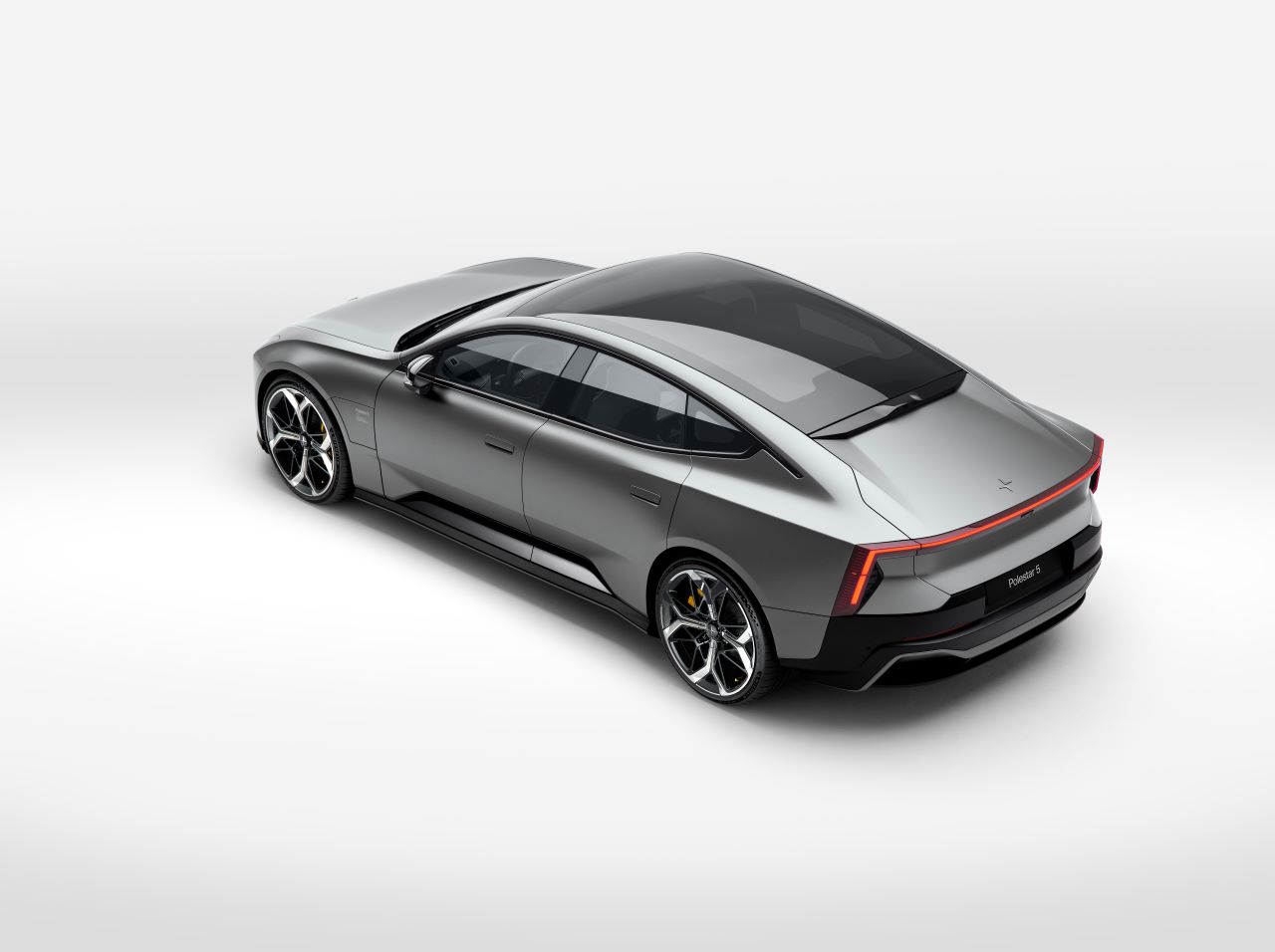 Chegou o Polestar 5, GT de pura performance 14