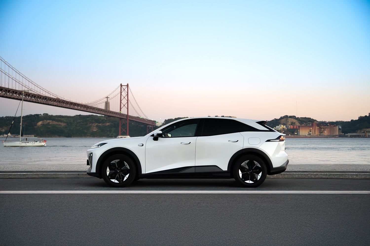A CHANGAN Portugal lança no mercado o Deepal S07 16