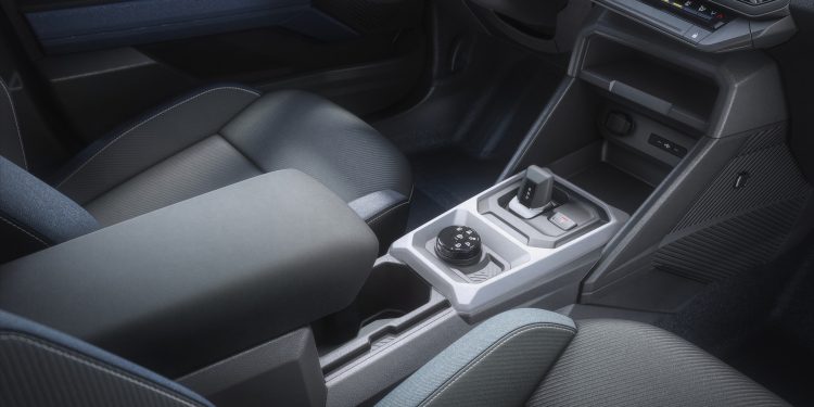 Uma nova gama de motorizações para o Duster e Bigster: com sistema híbrido, GPL, 4x4 e transmissão automática 23