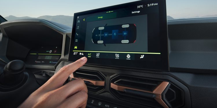 Uma nova gama de motorizações para o Duster e Bigster: com sistema híbrido, GPL, 4x4 e transmissão automática 29