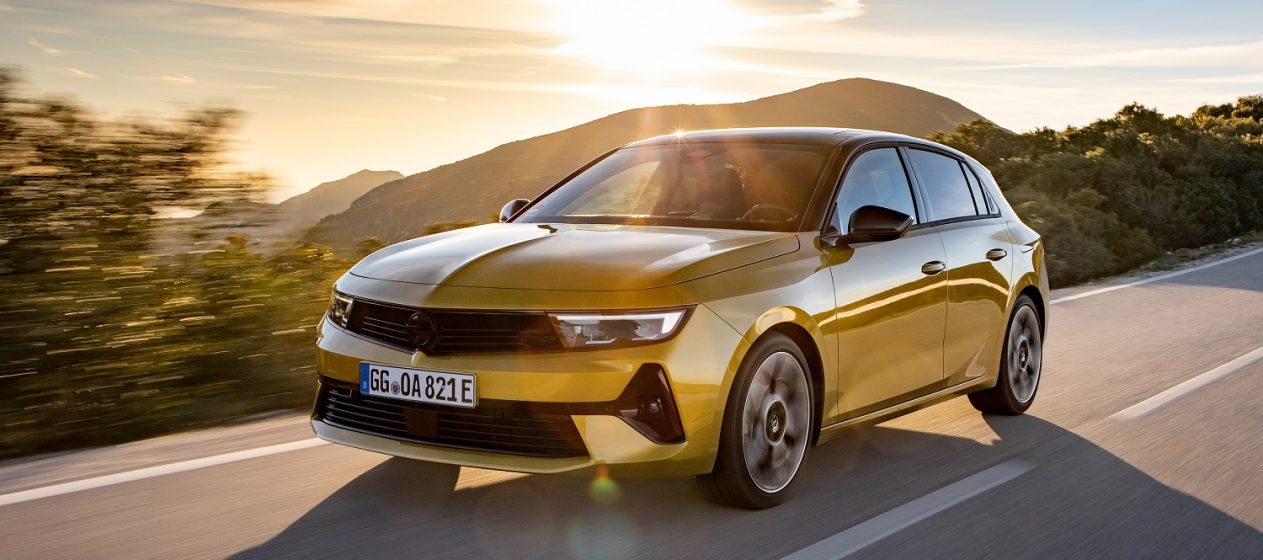 Mais potência e autonomia, mas o mesmo preço: o novo Opel Astra Hybrid Plug-in 25