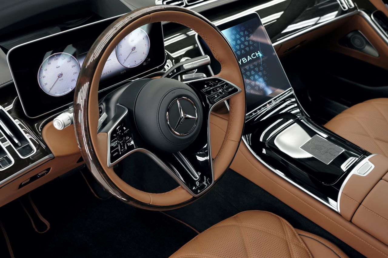 O Mercedes-Maybach V12 Edition - onde o legado encontra o design e a mestria artesanal 14 O Mercedes-Maybach V12 Edition - onde o legado encontra o design e a mestria artesanal 14