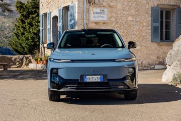 Concessionários de portas abertas para o lançamento do Leapmotor B10 17