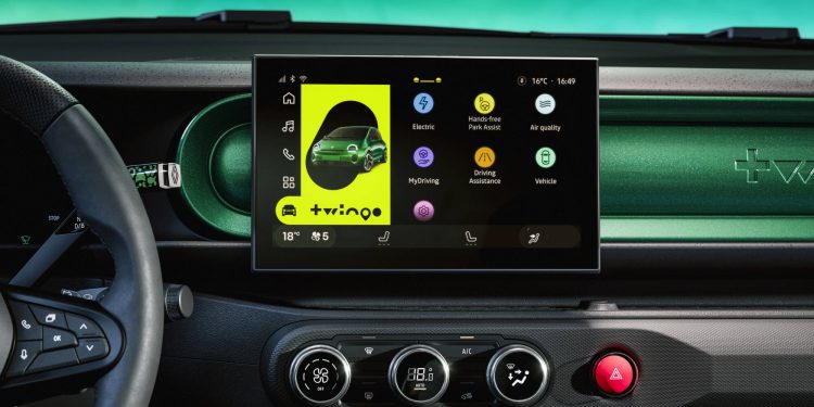 O Renault Twingo E-Tech elétrico está disponível a partir de 19.490 euros 30