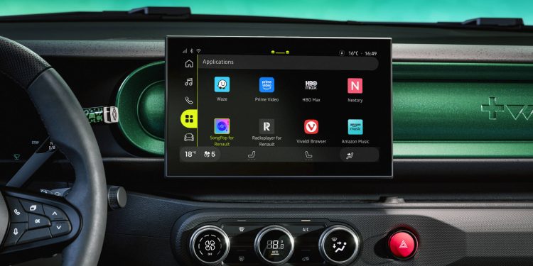 O Renault Twingo E-Tech elétrico está disponível a partir de 19.490 euros 32