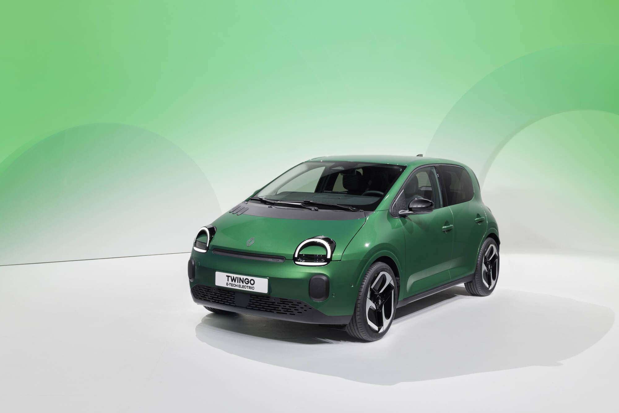 Renault Twingo E-Tech elétrico: o regresso de um ícone e uma revolução no seu segmento 16 Renault Twingo E-Tech elétrico: o regresso de um ícone e uma revolução no seu segmento 16