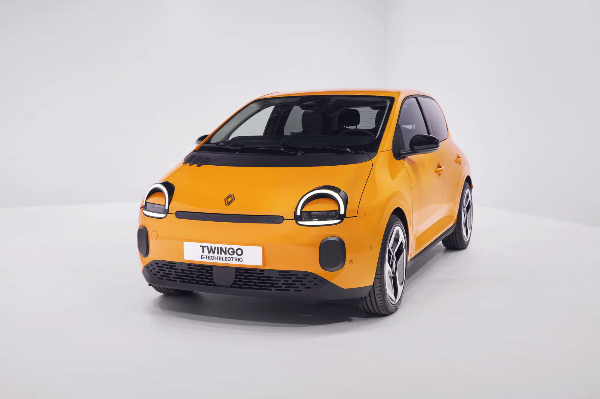Renault Twingo E-Tech elétrico: o regresso de um ícone e uma revolução no seu segmento 19 Renault Twingo E-Tech elétrico: o regresso de um ícone e uma revolução no seu segmento 19
