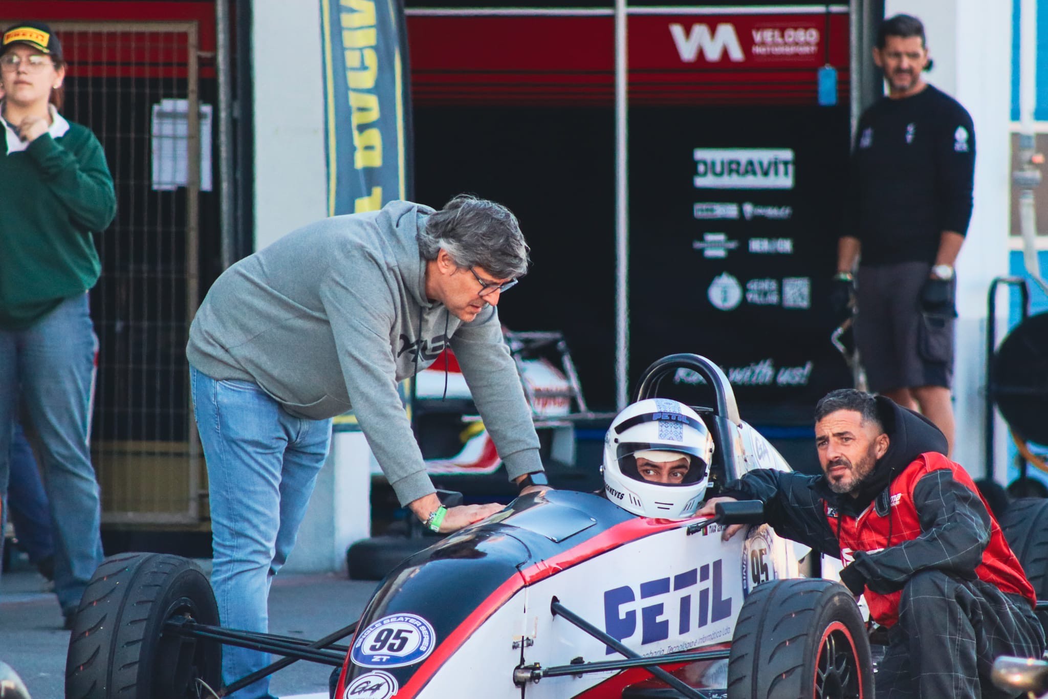 Tiago Neves sagra-se vice-campeão de Formula Ford ZETEC e Formulas Sem Asas 16