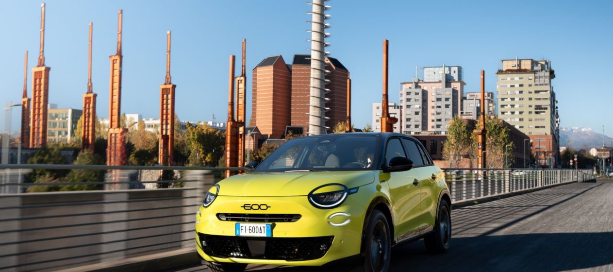 FIAT revela o novo 600 Sport: estilo, espaço e conforto para famílias modernas 16