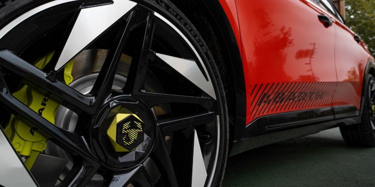 Abarth apresenta o novo Abarth 600e Competizione 20 Abarth apresenta o novo Abarth 600e Competizione 20