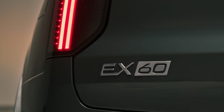 Volvo revela o EX60, o 100% elétrico que remove todos os obstáculos à eletrificação 21
