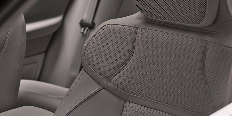 Volvo revela o EX60, o 100% elétrico que remove todos os obstáculos à eletrificação 24