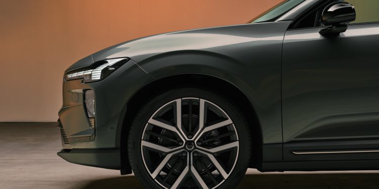 Volvo arranca produção do novo EX60 com primeiras entregas em Portugal já no final deste verão 31