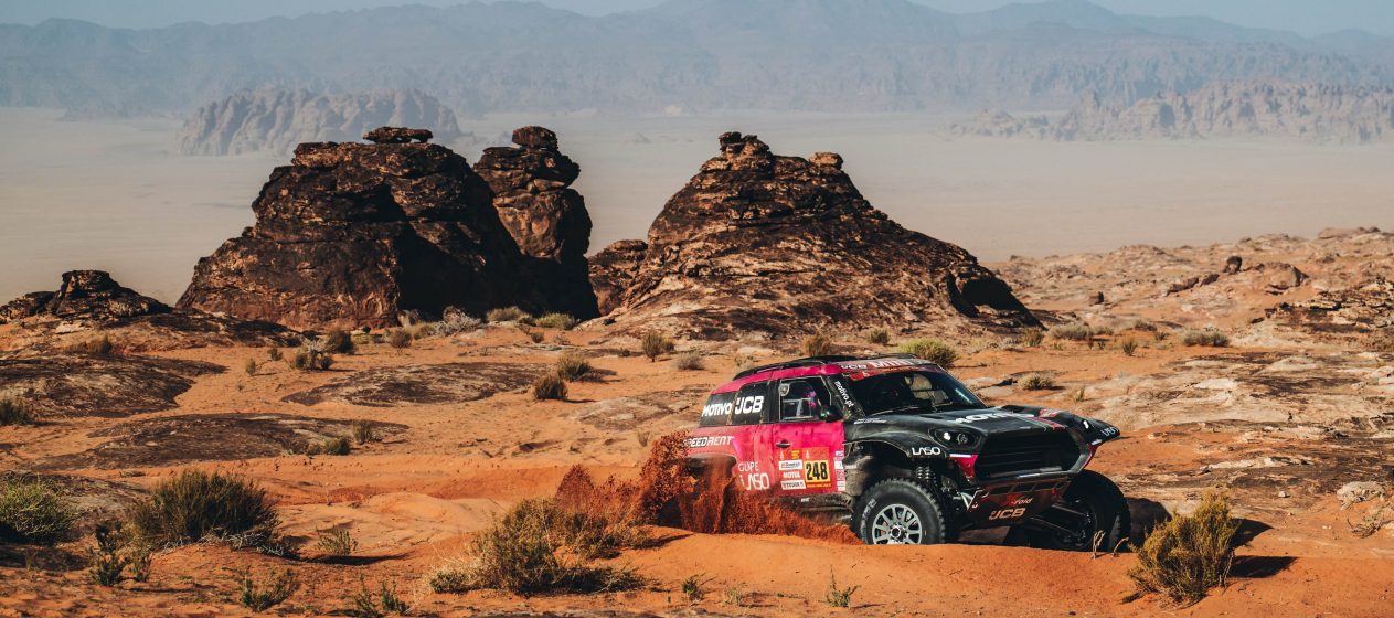 Maria Luís Gameiro fecha etapa maratona em alta e reencontra a orgulhosa equipa X-raid em Hail 19